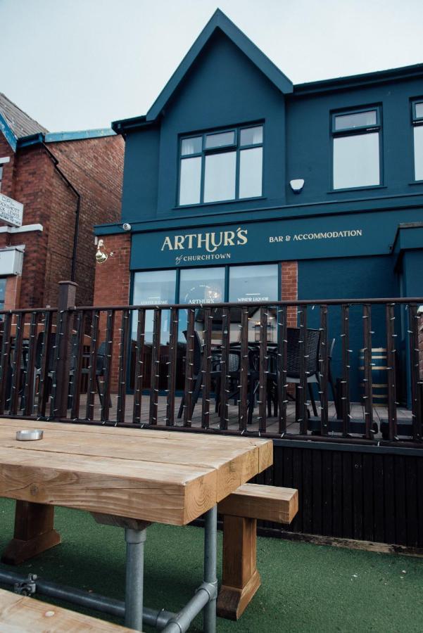 Arthur'S Bar & Accommodation Southport Esterno foto